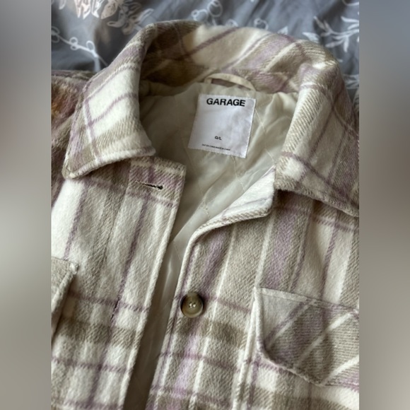 Garage Vancity Shacket - Picture 2 of 3